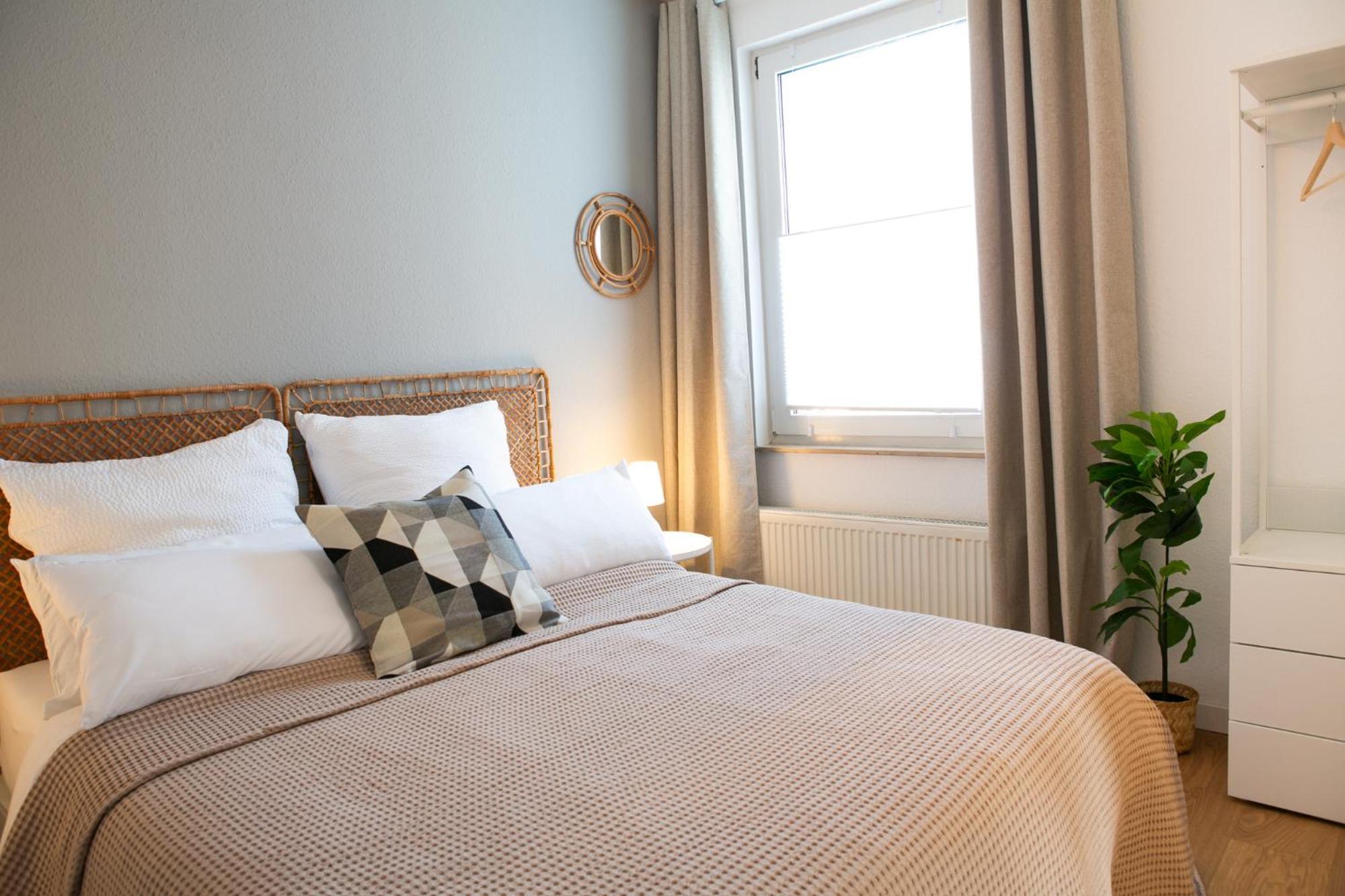 2 Zimmer, Bett Und Schlafsofa, Balkon, Waschmaschine L Leipzig Exterior foto
