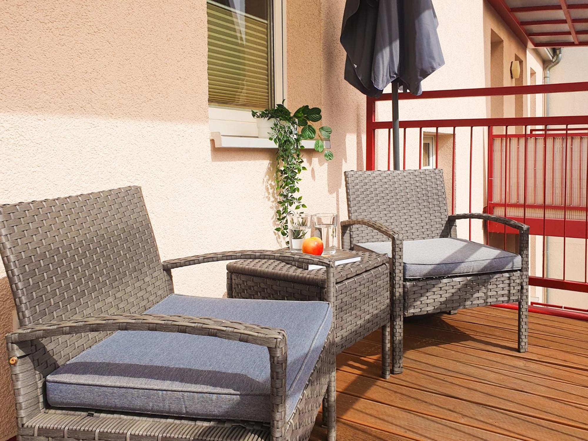 2 Zimmer, Bett Und Schlafsofa, Balkon, Waschmaschine L Leipzig Exterior foto
